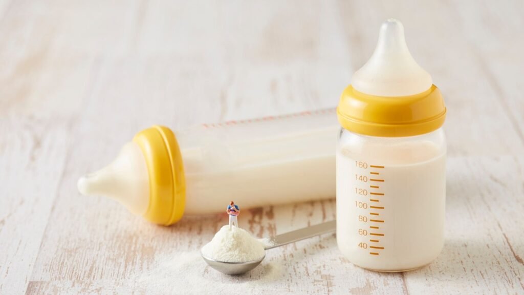How do microplastics get into baby formula? safest baby bottles without microplastics